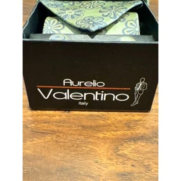 VTG New Aurelio Valentino Floral Tie Set W/ Cufflinks & Pocket Square Fancy Box - Picture 4 of 8